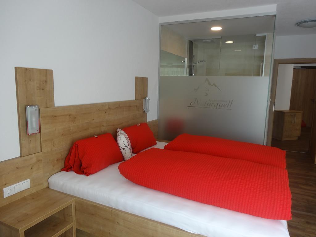Appartementhaus Naturquell Sankt Leonhard im Pitztal Habitación foto